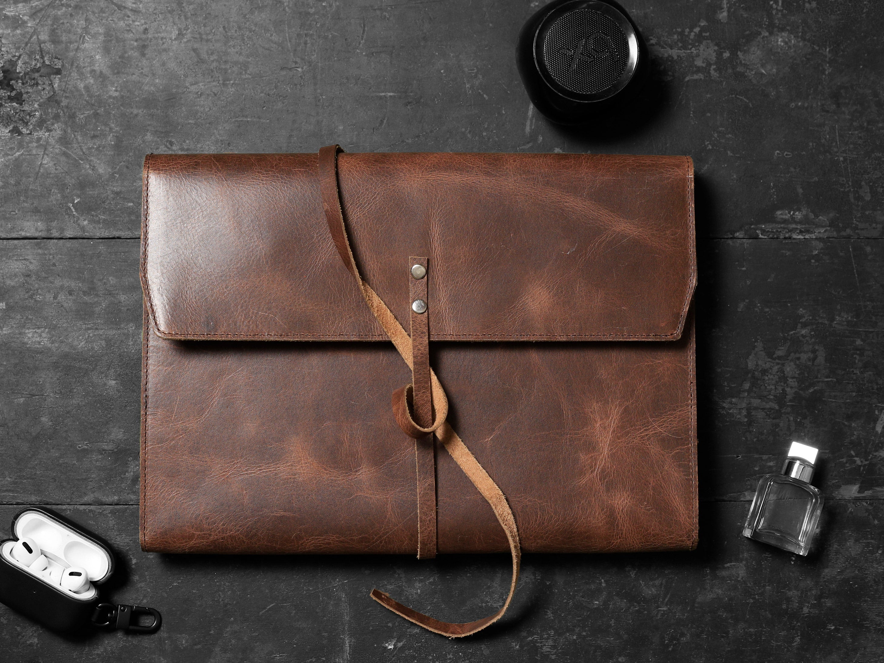 #color_pull up brown